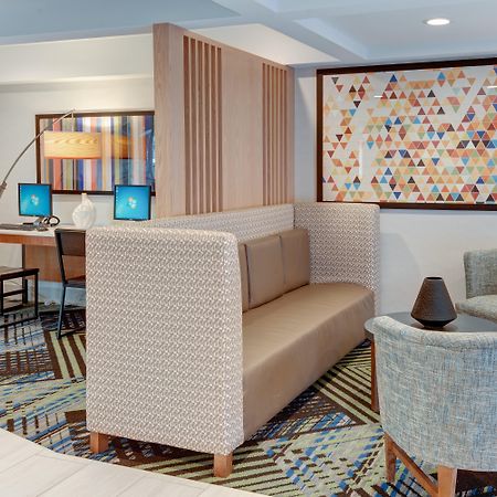Holiday Inn Express & Suites West Long Branch - Eatontown By Ihg מראה חיצוני תמונה