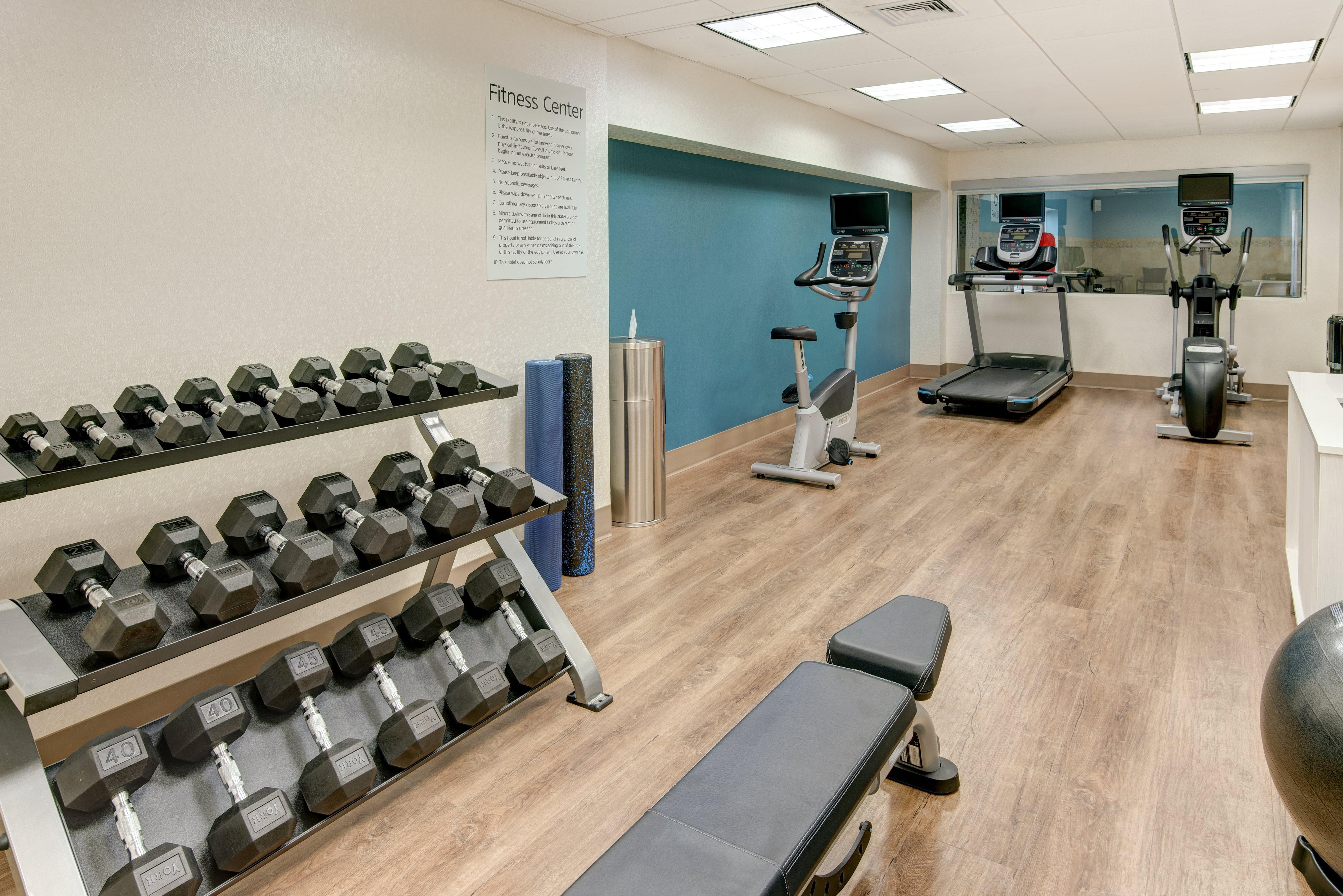 Holiday Inn Express & Suites West Long Branch - Eatontown By Ihg מראה חיצוני תמונה