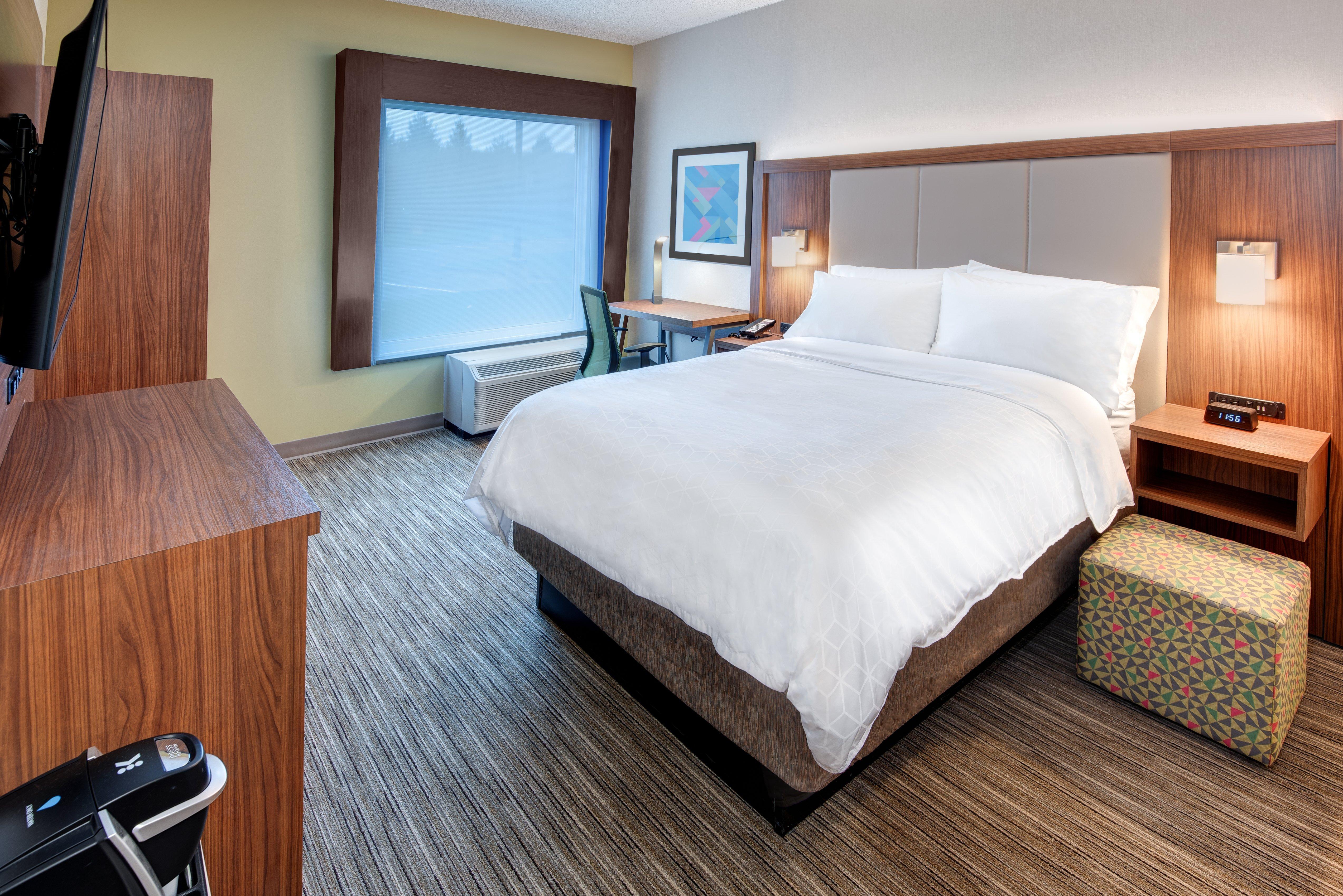 Holiday Inn Express & Suites West Long Branch - Eatontown By Ihg מראה חיצוני תמונה