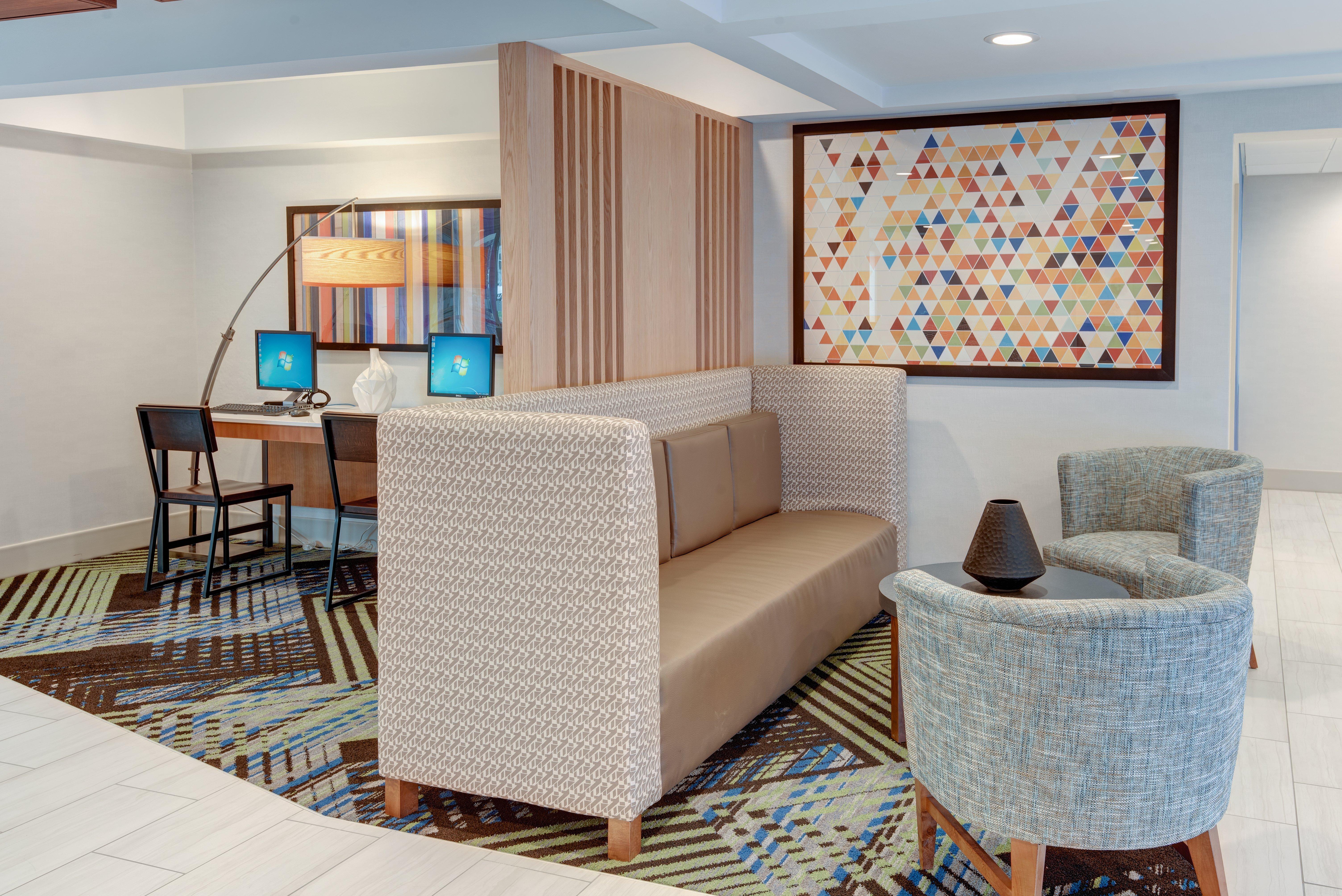 Holiday Inn Express & Suites West Long Branch - Eatontown By Ihg מראה חיצוני תמונה