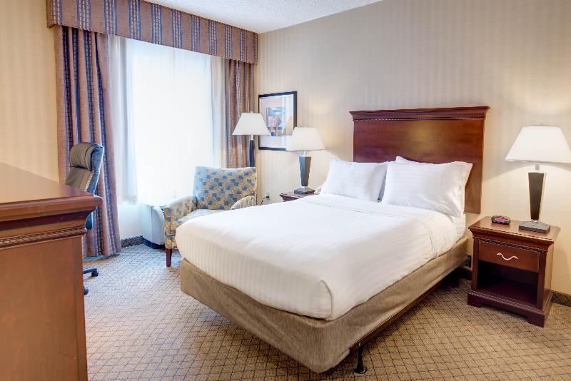 Holiday Inn Express & Suites West Long Branch - Eatontown By Ihg מראה חיצוני תמונה