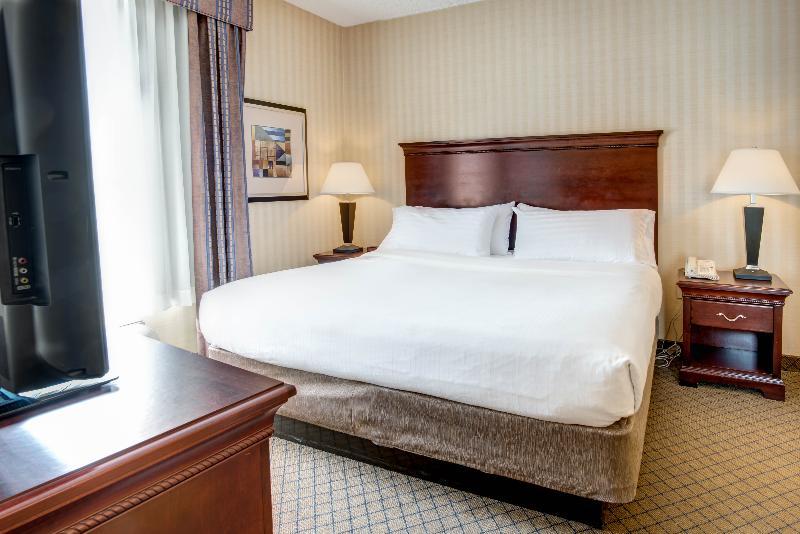 Holiday Inn Express & Suites West Long Branch - Eatontown By Ihg מראה חיצוני תמונה