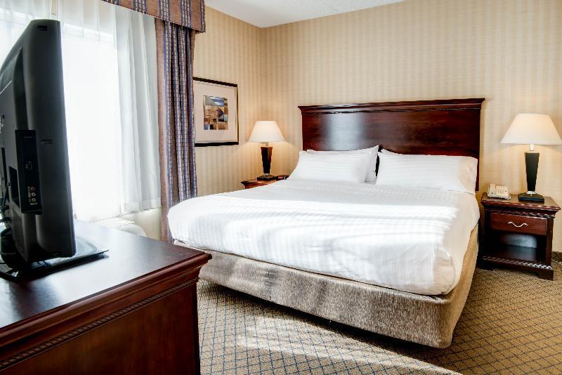 Holiday Inn Express & Suites West Long Branch - Eatontown By Ihg מראה חיצוני תמונה